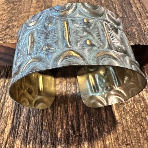 Handcrafted Artesian Boho Brass Patina‎ Bracelet, Aqua Sacred Geometry Allover, - Picture 6 of 8